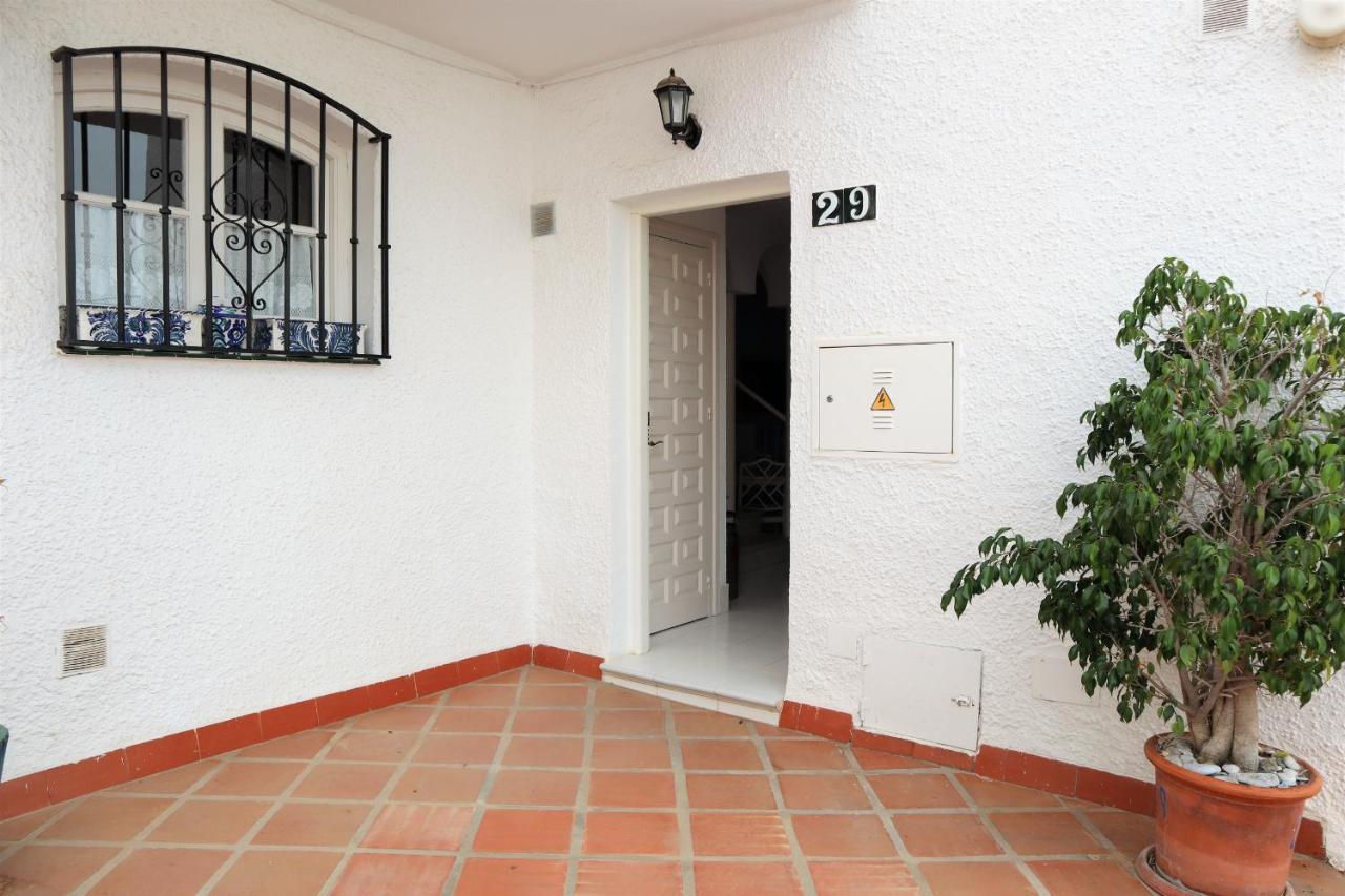 Los Pinos 29 Villas Casasol Нерха Экстерьер фото